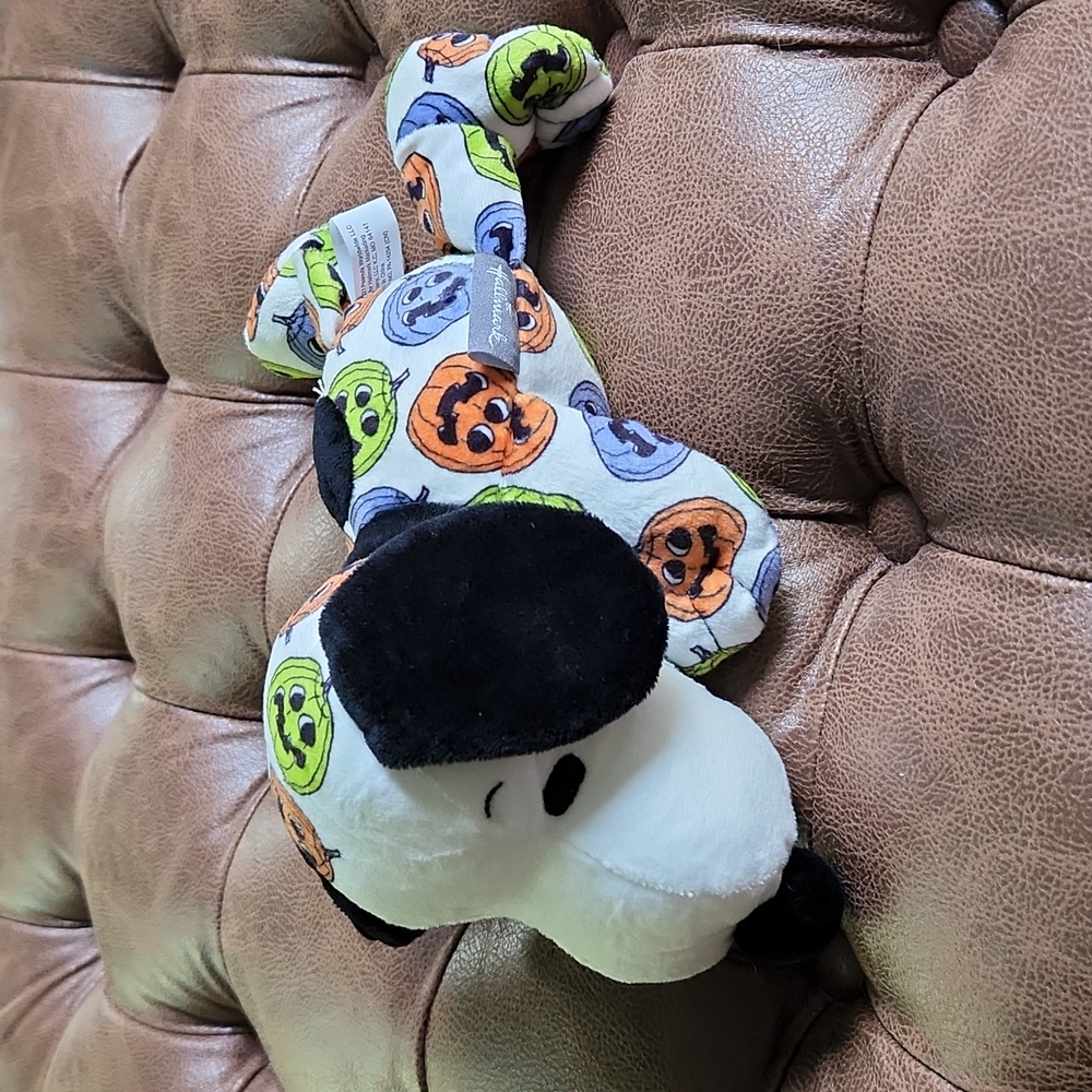 NWT Hallmark Peanuts Great Pumpkin Floppy Snoopy